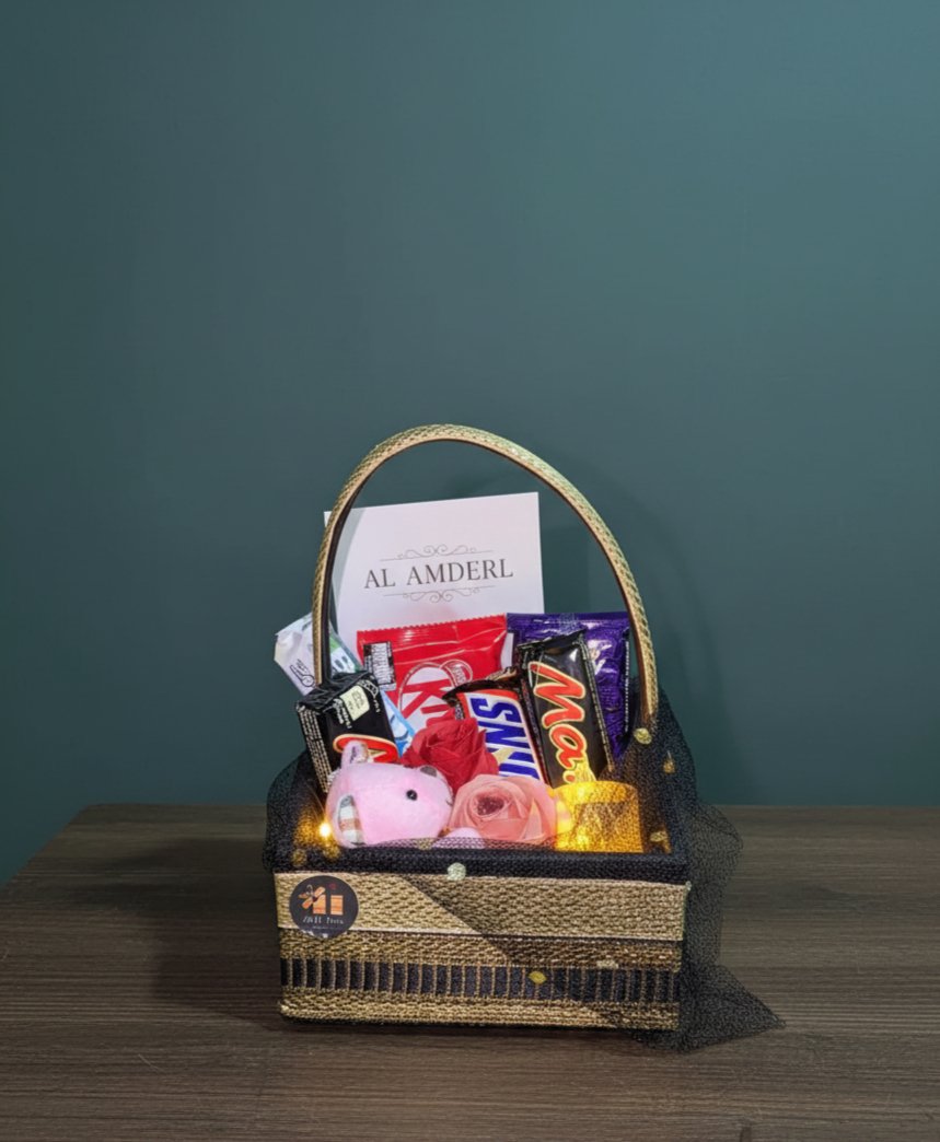 Amderl Delight Chocolate Basket